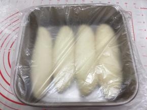 14. 二发酵至1.5-2倍大
发酵差不多就可预热烤箱，上下170度10分钟