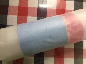 滚圆包好固定，等待冷却