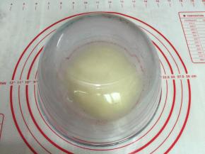 3. 滚圆醒发30分钟