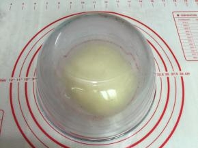 3. 滚圆醒发30分钟