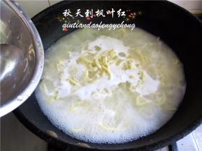 水开后，适当的添加清水。