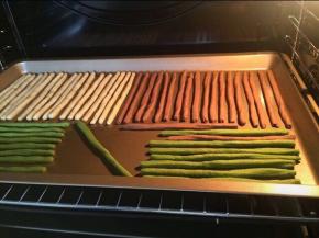 烤箱预热10分钟，上180度，下165度，中层，时间15分钟。