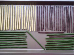 全部摆放入烤盘中。