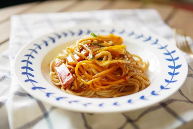 杂蔬炒面（附酱汁做法）