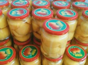 这只是我今年作品的一部分，因为没地方存放，所以只能到处搁。