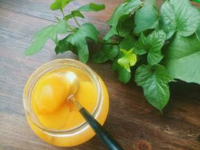 做好的罐头口感一般，放置一段时间更好吃，先吃一个去年做的解馋吧！