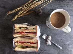 如果是要带出门吃下可以用油纸包一下