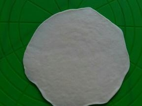 面团分30克一个，擀开