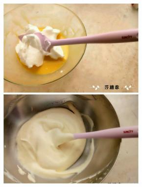 取三分之一蛋白糊与巧克力糊拌匀，剩下的三分之二与原味的蛋黄糊拌匀