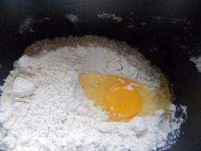 面粉加入鸡蛋