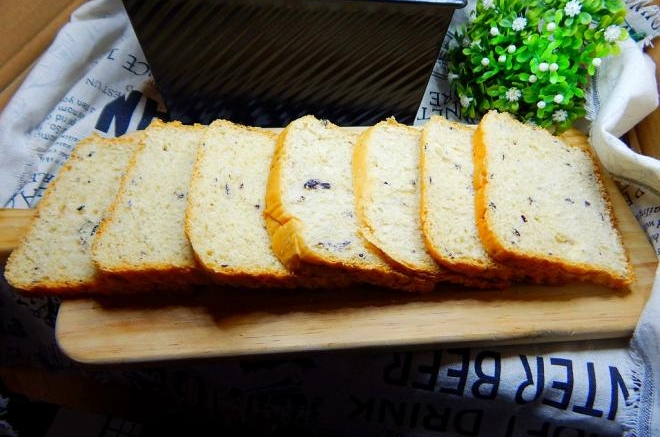 #学厨黑金刚吐司盒#葡萄干土司