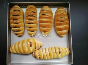 烤箱提前预热180度，烤制25分钟