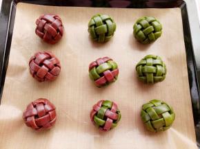 烤箱预热180度。烤30分钟