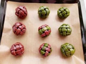 烤箱预热180度。烤30分钟