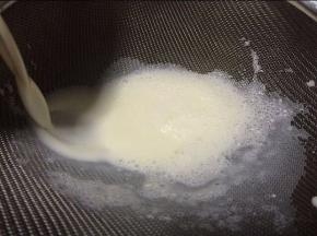 然后过筛2-3次。