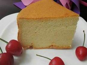 松软可口的戚风蛋糕就做好了