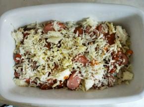 最后铺上适量马苏里拉芝士。