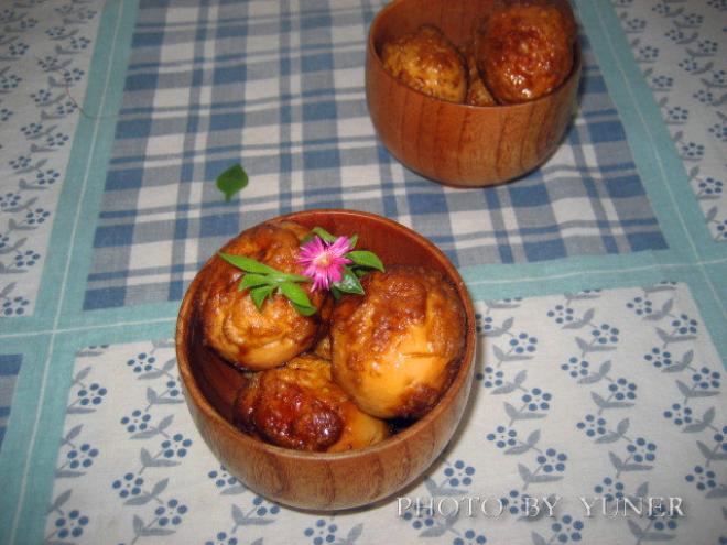 让白水煮蛋更好吃的方法----虎皮鸡蛋