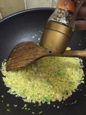 这时可以加盐适量的调味