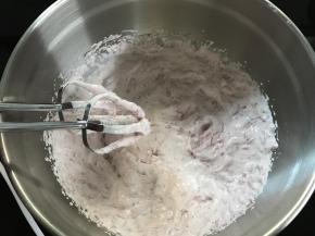 4、再次打匀后放冰箱冷藏。