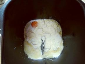 再加入玉米油，奶粉。