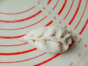 这样就包好了，对于第一次这样包法的自己还算是满意哦。没有想象的难，有时候言语无法表达，只有实际操作后才知道其实真的很简单，一次做完。