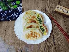 还做啦韭菜盒子。(^_^)