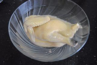 取出放入冰水浸泡冷却