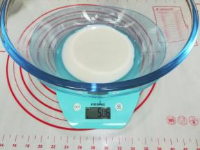 2. 每当加入一种原材料后都要混合搅拌均匀