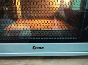 13.送进烤箱，上火135下火165度20分钟