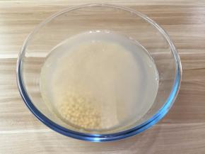 准备好脱皮绿豆