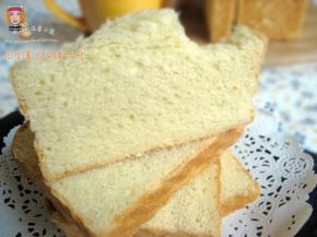 加入豆渣的吐司，非常柔软，非常保湿！空口吃也不噎嗓子哦！