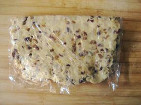 将面片对折，再旋转90度。