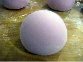 馒头生坯醒至原体积两倍大，用手拈起来轻飘飘，轻按面团表面会立即回弹表示已醒好；