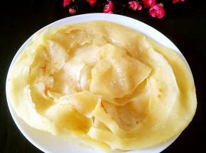吃吧，嘻嘻嘻。就着砂锅酸菜粉丝汆白肉，东北人的最爱。