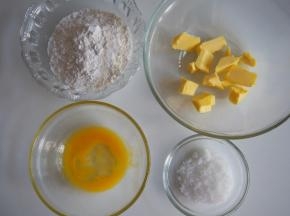 所有的材料称量准备好