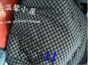 盖上容器的盖子，用棉袄将容器包裹好，放在暖气旁边发酵。