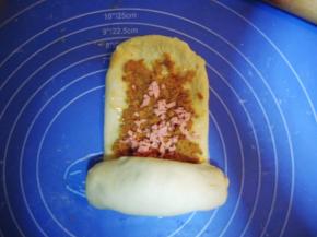 由下至上卷起；