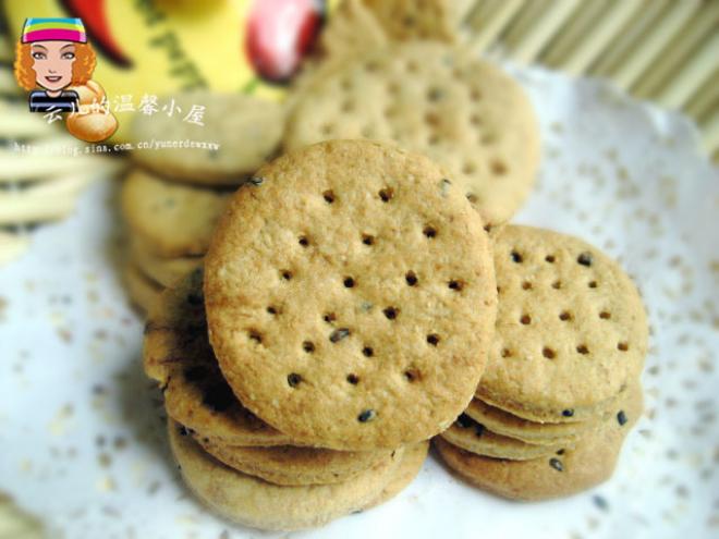 【黑芝麻全麦消化饼干】：低卡路里饼干