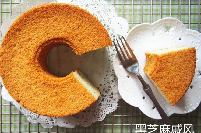 黑芝麻戚风蛋糕