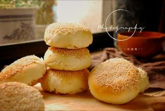 香酥可口红糖烧饼出炉！