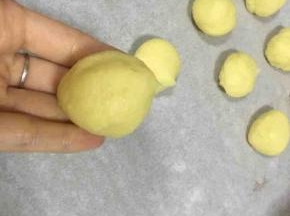 像包汤圆一样滚圆