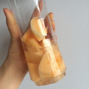 放入料理机中。