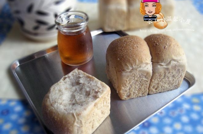 天然酵母面包----迷你全麦山型吐司