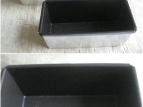 这次用的这个迷你吐司模，烤完的面包真可爱。