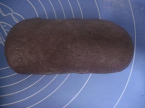 压紧面团接口处；