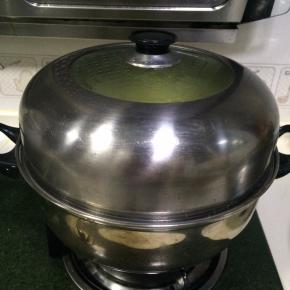 盖好锅盖，约蒸煮20—25分钟左右。