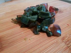 皮蛋切小粒