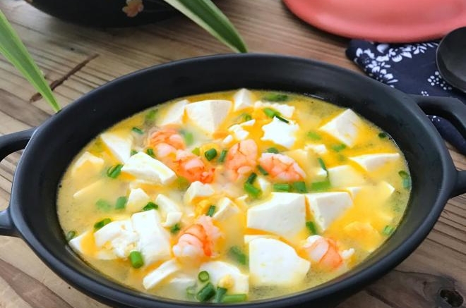 蛋黄虾仁豆腐
