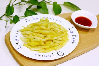 可以适当撒点盐,蘸番茄酱吃。